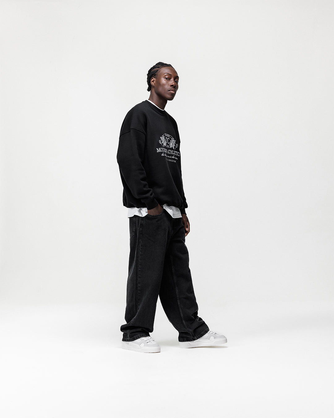 BLACK MODERN ATHLETICS CREWNECK SWEATSHIRT